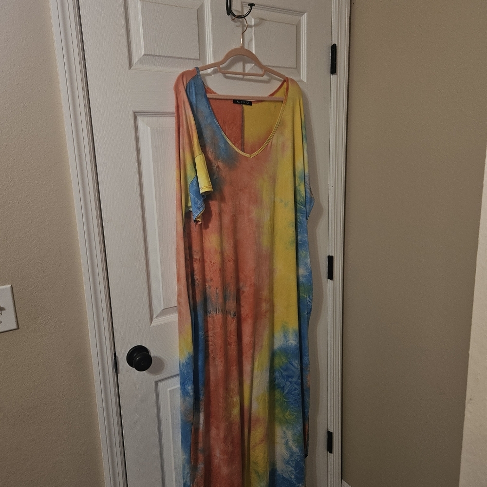Colorful Tie-Dye Maxi Dress